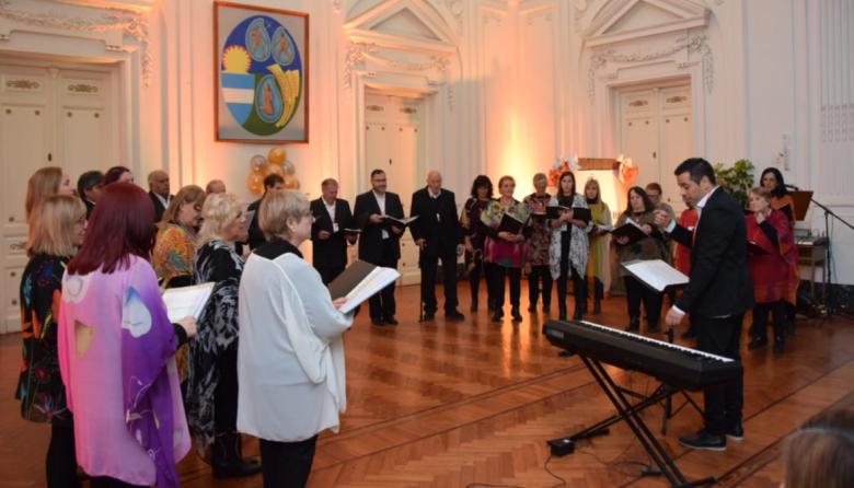 Coral Reencuentro celebra 38° años de trayectoria en el Salón Blanco