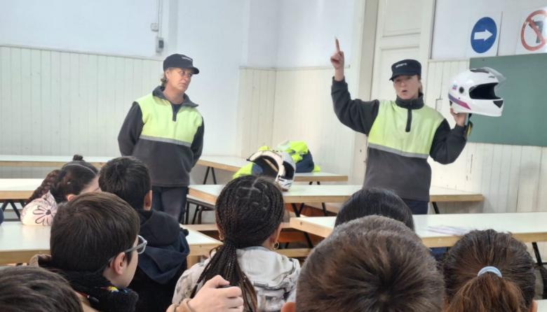 “Municipio Cercano” llevó servicios y asesoramiento a vecinos de El Provincial