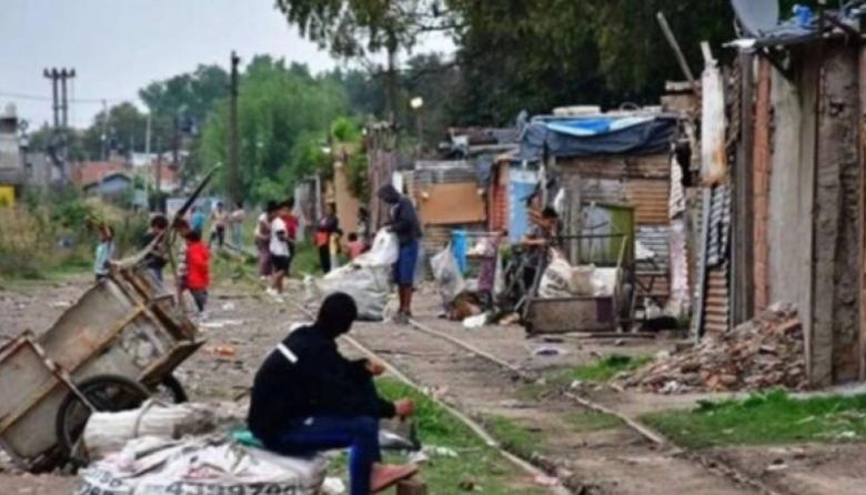 La pobreza volvió a subir en el primer semestre: alcanzó al 32,3% de la población