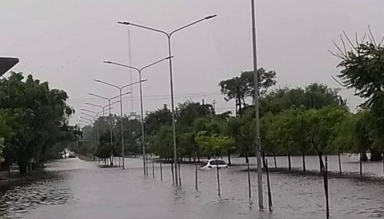 Delmas presentó un proyecto para prevenir riesgos en las escuelas de Pehuajó