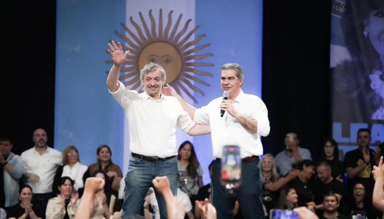 Máximo Kirchner recordó el 17 de octubre e insistió con una candidatura de CFK