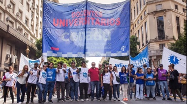 Los docentes universitarios ratificaron el paro y convocaron a una gran marcha federal