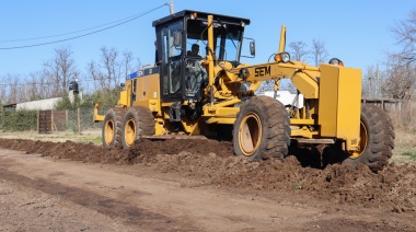Barenghi recorrió los trabajos de mantenimiento y arreglos de calles en Mechita