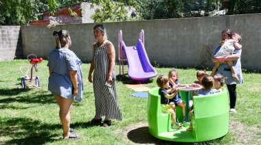 Nuevos juegos y pileta en "Pimpollitos"