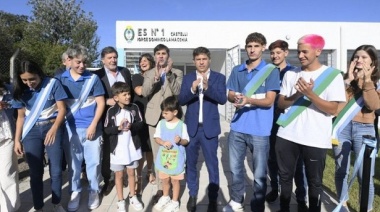 Kicillof inauguró el ciclo lectivo y destacó el trabajo en conjunto por Bahía Blanca