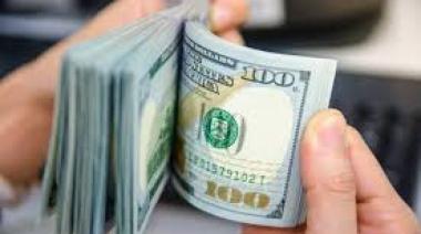 El dólar saltó a $1.230 en el Banco Nación en el debut de las bandas