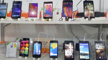 El Gobierno eliminó los aranceles para la importación de celulares
