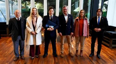 Milei prometió al campo bajar retenciones de forma “definitiva”, pero no puso fecha
