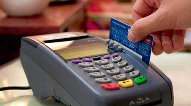 En el último año, se duplicó la morosidad en el financiamiento con tarjetas