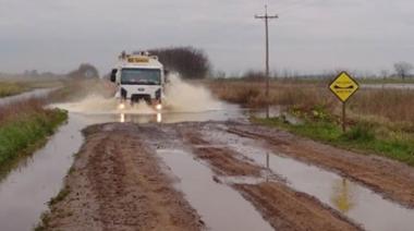 Restringen el tránsito en caminos rurales tras las intensas lluvias
