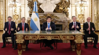 Javier Milei presenta el Presupuesto 2026 en medio de la crisis política