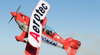 Por malas condiciones climáticas, suspenden el festival aéreo en Casares