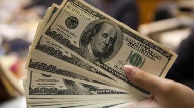 El dólar cerró con una leve suba en la última rueda antes de las legislativas