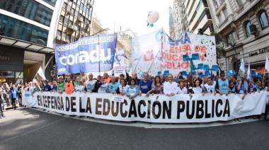 Docentes universitarios convocaron a un paro nacional de 72 horas