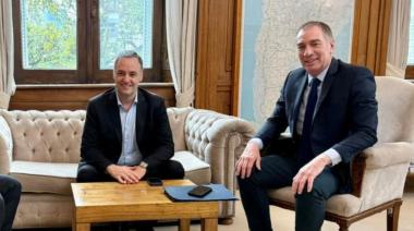 El Gobierno dividirá la Secretaría de Scioli para darle más poder a Adorni y Santilli