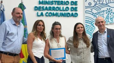 Reconocen a Carlos Casares por su labor en políticas de niñez