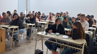 Dictan el último curso del año sobre “Manipulación de Alimentos”