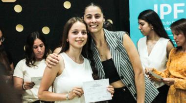 Entregaron certificados a 137 egresados de un programa de formación en oficios