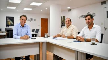 Recoulat gestionó en La Plata financiamiento para obras en Salud y Ambiente