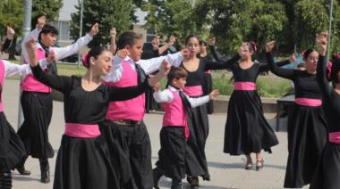 Casares conmemoró sus 119 años con un acto oficial en Plaza San Martín