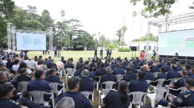 Carlos Casares dijo presente en el Congreso Provincial de Seguridad