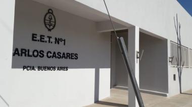 El Municipio entregó kits escolares y firmó convenios de conectividad