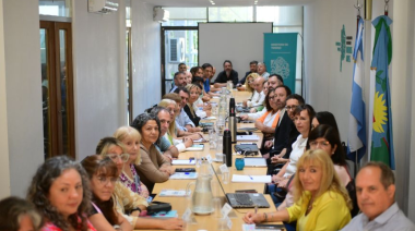 Provincia ofreció un 9% en tres cuotas y los docentes aceptaron