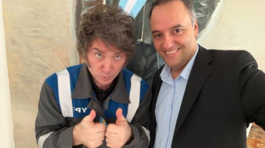 Adorni suma denuncias: vuelos, contratos y una casa en un country