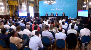 Kicillof dijo que coparticipará con los distritos lo que se recupere de la deuda nacional