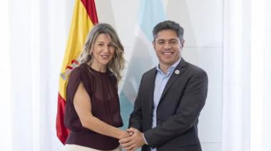 Kicillof inició la gira en España con una foto con la vice Yolanda Díaz