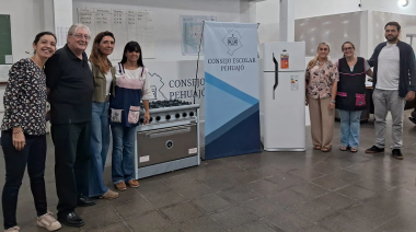 Más equipamiento para escuelas de Pehuajó: entregas clave fortalecen la educación y el servicio alimentario