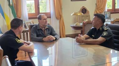 Stadnik puso en funciones y respaldó al nuevo jefe de la Comisaría local