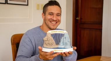 Presentan escultura conmemorativa que refleja la historia de la ciudad