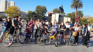 Lanzan nueva jornada de biciturismo para recorrer la ciudad en otoño