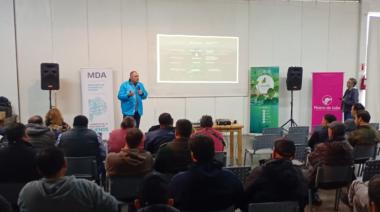 Buenas prácticas agrícolas: capacitan a aplicadores de fitosanitarios