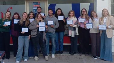 Docentes de francés pehuajenses incorporan Inteligencia Artificial al aula