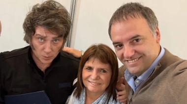 Patricia Bullrich le pediría a Javier Milei que eche a Manuel Adorni