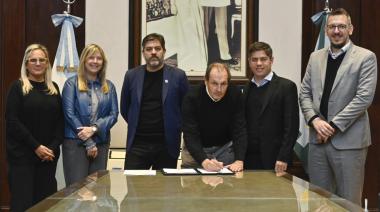 Stadnik firmó convenios para compra de equipamiento para el Hospital Municipal