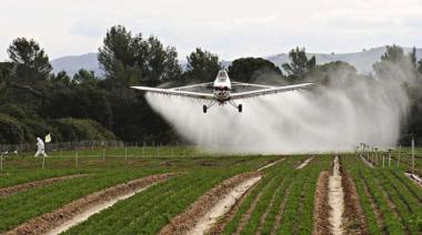 La Provincia volvió a prorrogar la suspensión de la resolución sobre agroquímicos