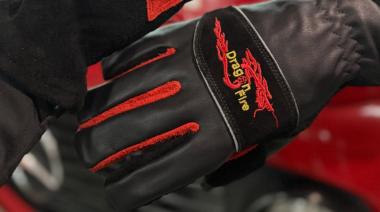 Los Bomberos nuevejulienses incorporaron nuevos guantes estructurales