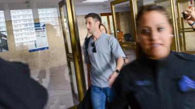Caso Adorni: hijastro de una de las jubiladas ratificó pago adicional de U$S 65.000