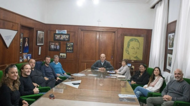 Zurro anunció nuevos proyectos para el Hospital Aramburu