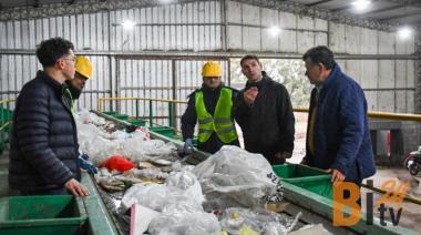 Tras las críticas por el basural, Barenghi se mostró en la Planta de Reciclado