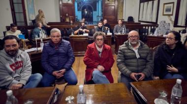 Distinguen a la Panadería La Nueva como comercio histórico de Smith