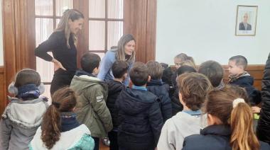 Alumnos del Jardín Marianista visitaron el Palacio Municipal