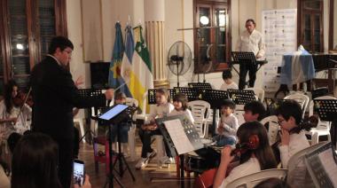 Emotivo concierto por la Patria en el Salón Blanco Municipal