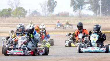 El karting vuelve a la pista con una jornada de pruebas libres