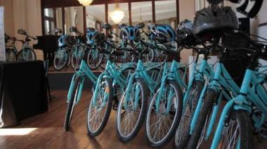 Estudiantes de escuelas rurales recibieron bicicletas en Smith y Moctezuma