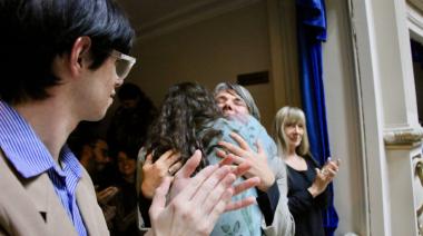 La mamá de Ema celebró la aprobación de la ley contra la violencia digital