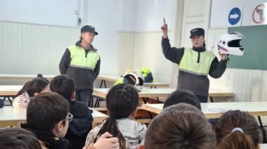 “Municipio Cercano” llevó servicios y asesoramiento a vecinos de El Provincial